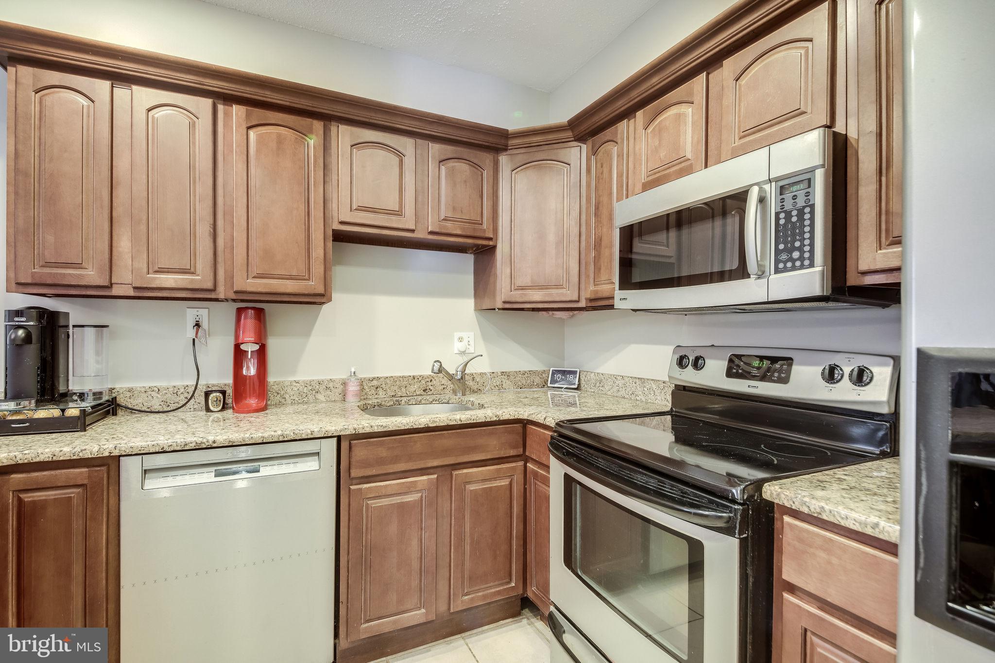 2122 Cartwright Place Reston, VA 20191 - Photo 12 of 42 Gallery Image 12