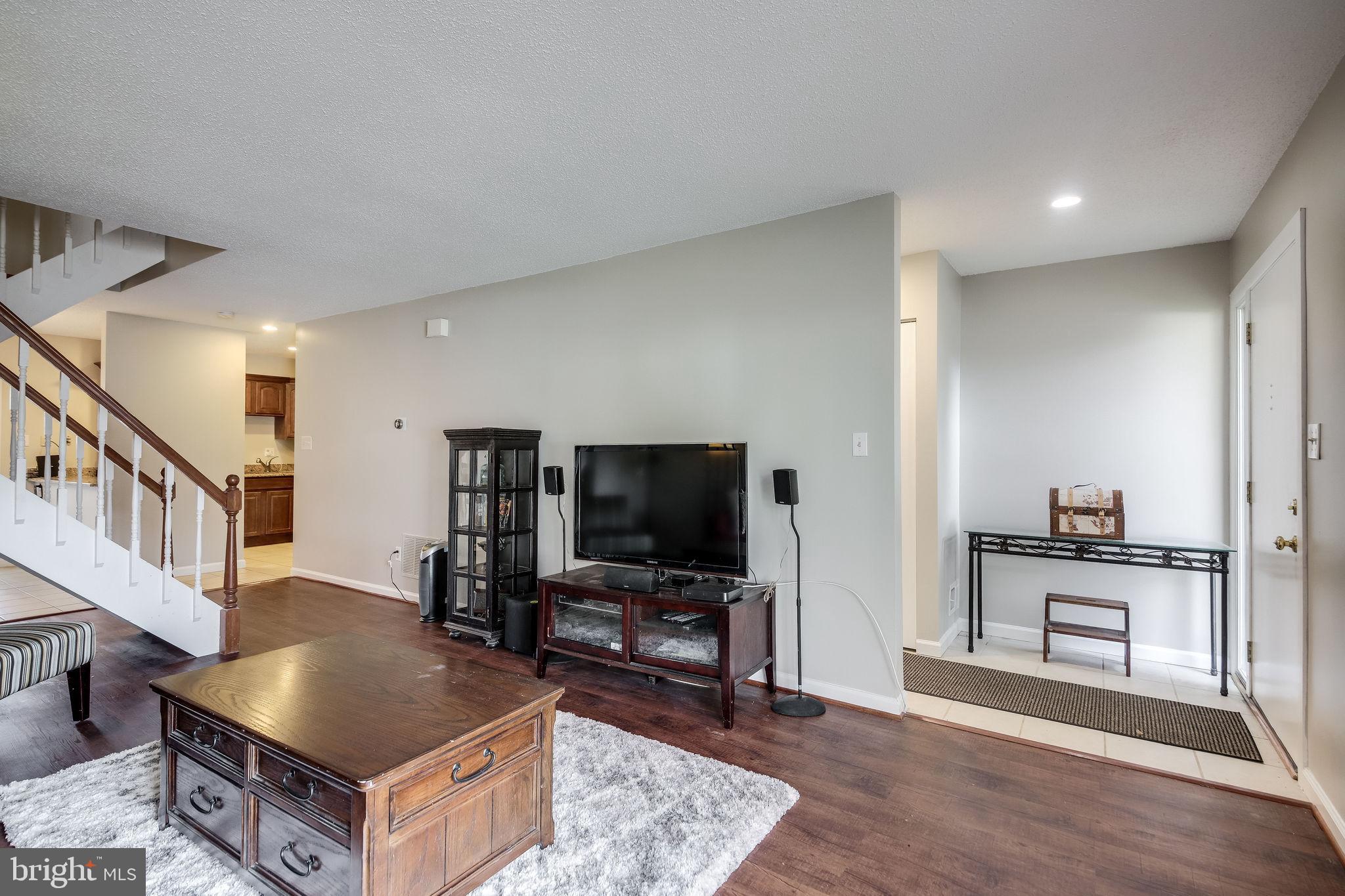 2122 Cartwright Place Reston, VA 20191 - Photo 6 of 42 Gallery Image 6