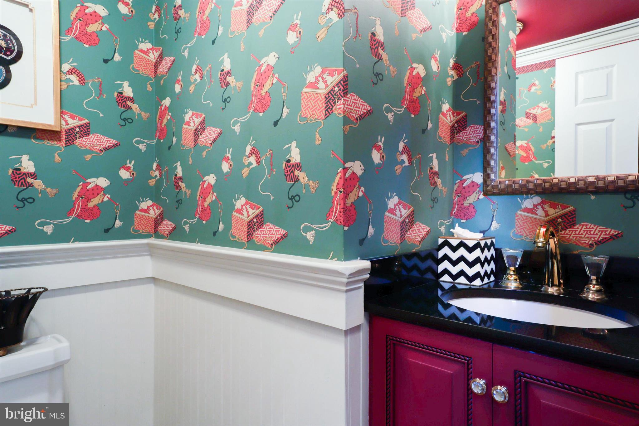 9704 Huntmaster Road Gaithersburg, MD 20882 - Photo 20 of 69 1/2 bath main floor