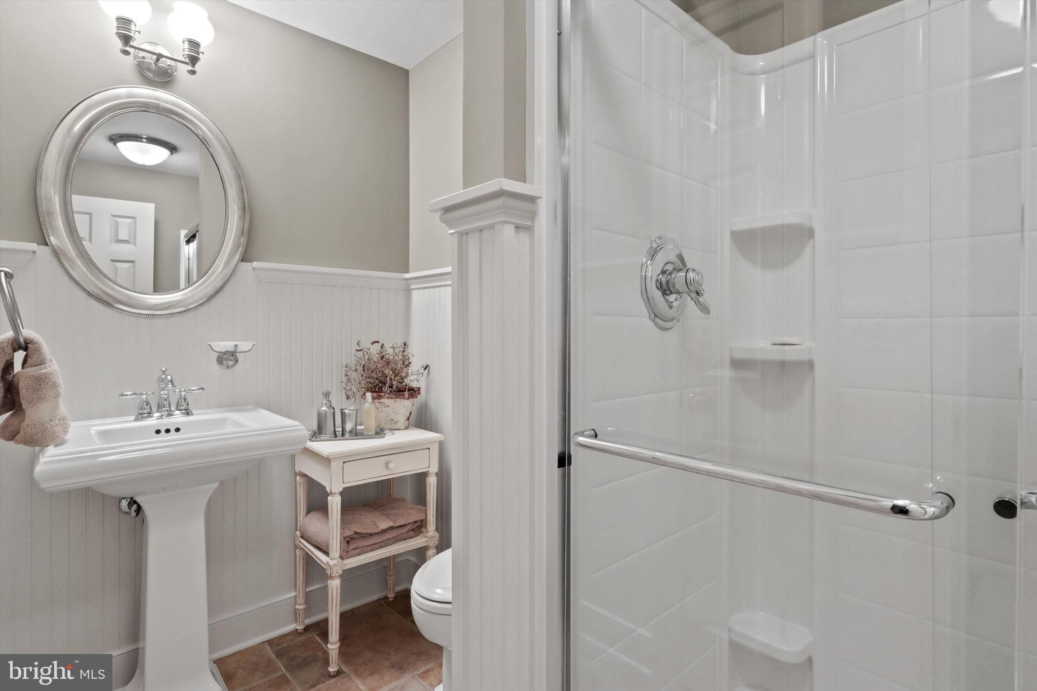 9704 Huntmaster Road Gaithersburg, MD 20882 - Photo 35 of 69 Bathroom