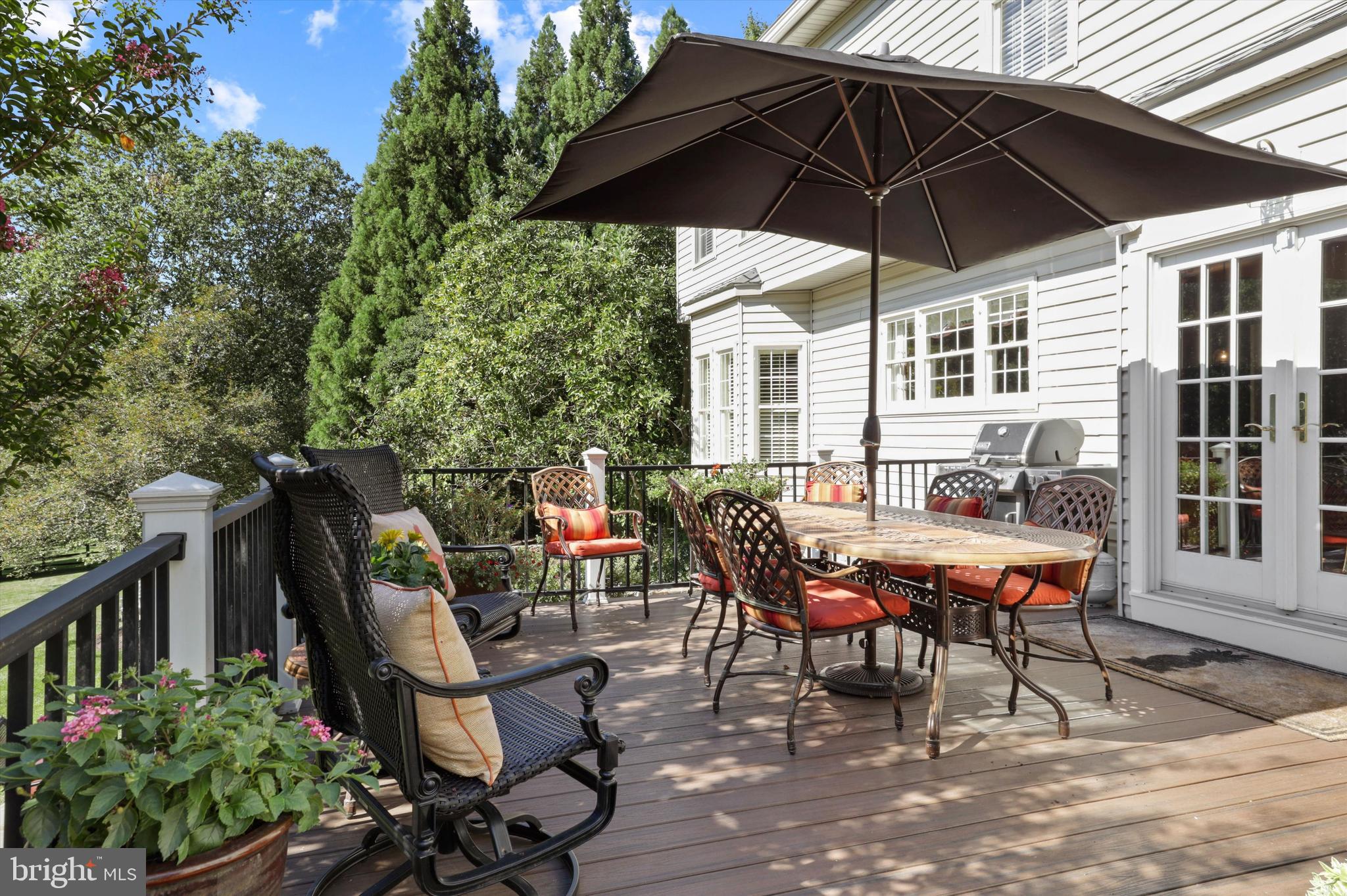 9704 Huntmaster Road Gaithersburg, MD 20882 - Photo 37 of 69 Deck