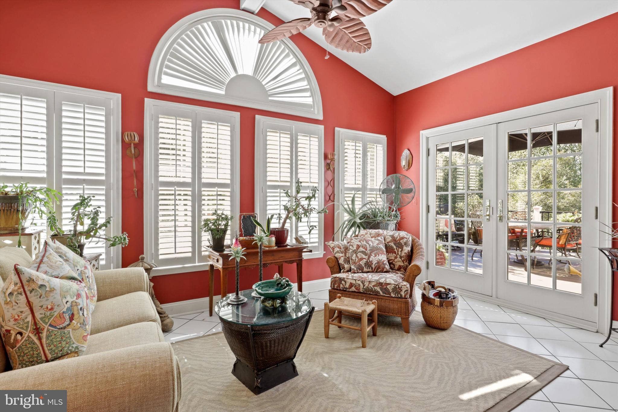 9704 Huntmaster Road Gaithersburg, MD 20882 - Photo 6 of 69 Sun room