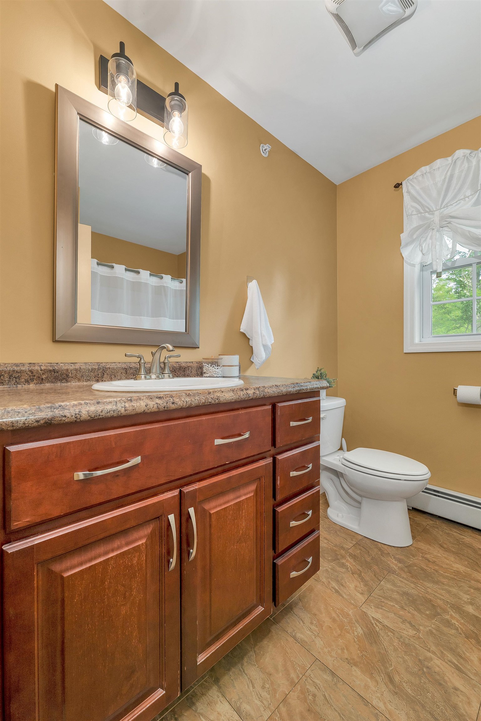 142 Raymond Road Nottingham, NH 03290 - Photo 20 of 38
