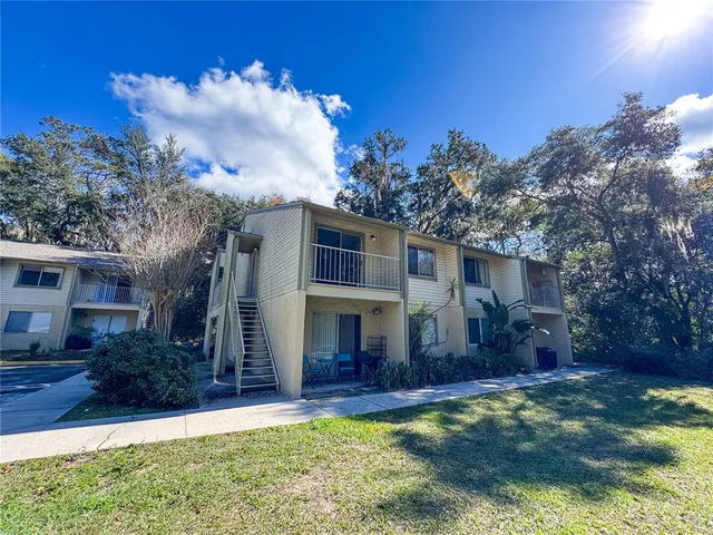 $129,900 | 1015 Southwest 9th Street, Unit D21, Gainesville, FL 32601
