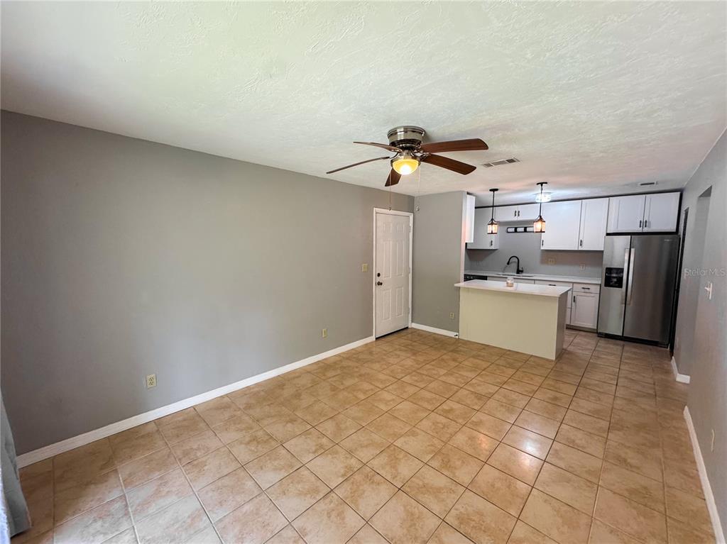 1015 Southwest 9th Street, Unit D21 Gainesville, FL 32601 - Photo 6 of 15