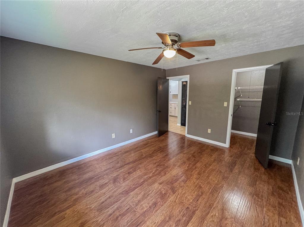 1015 Southwest 9th Street, Unit D21 Gainesville, FL 32601 - Photo 10 of 15