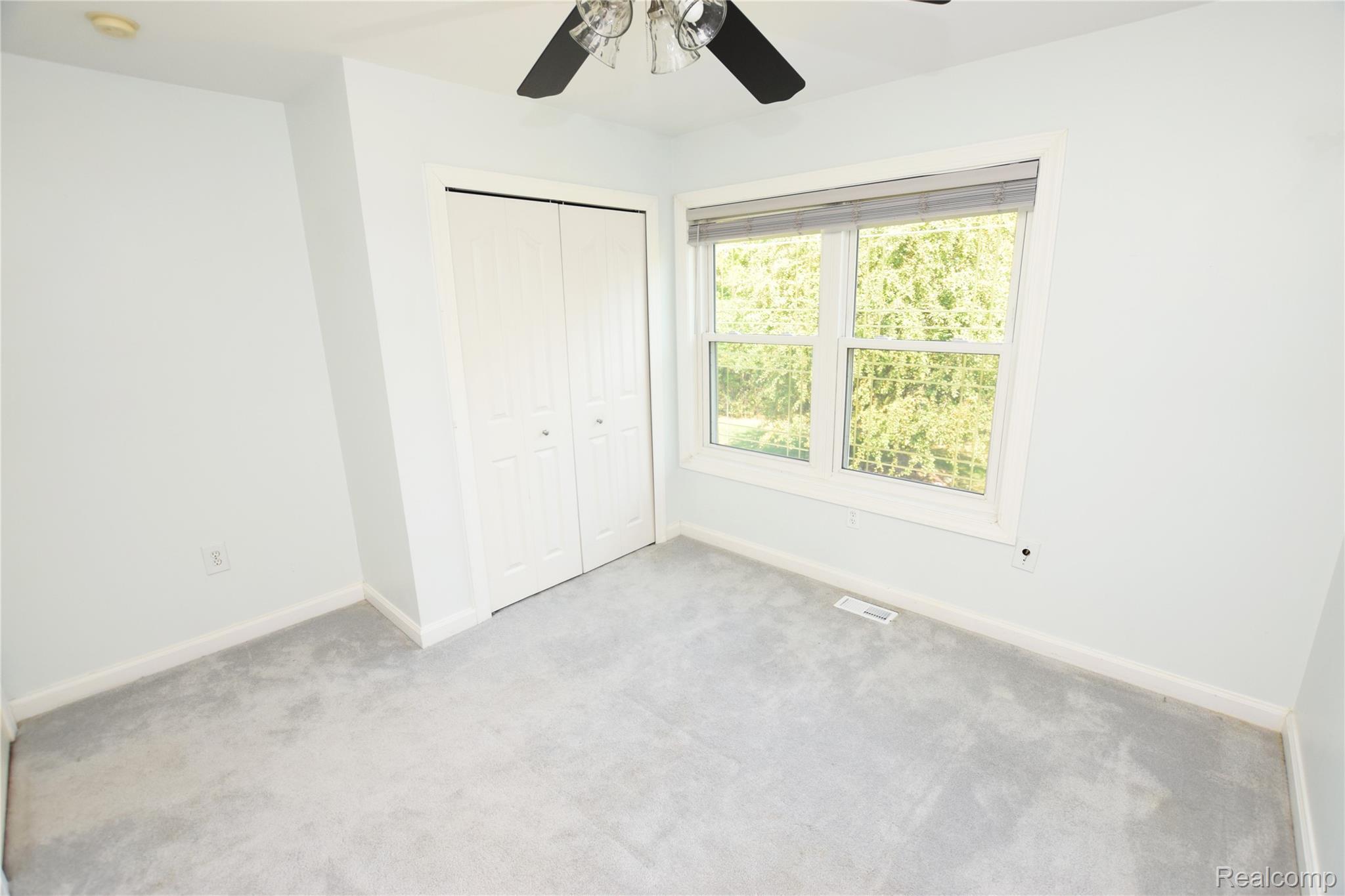 2182 Wiggins Road Fenton, MI 48430 - Photo 12 of 30 Bedroom 2 - Upper Level