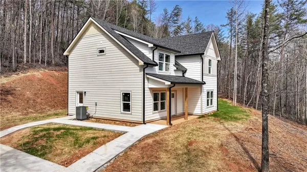 $475,000 | 72 Chestatee Road, Cleveland, GA 30528