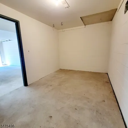 $2,400 | 15 Wilmer Street, Unit 8, Madison, NJ 07940