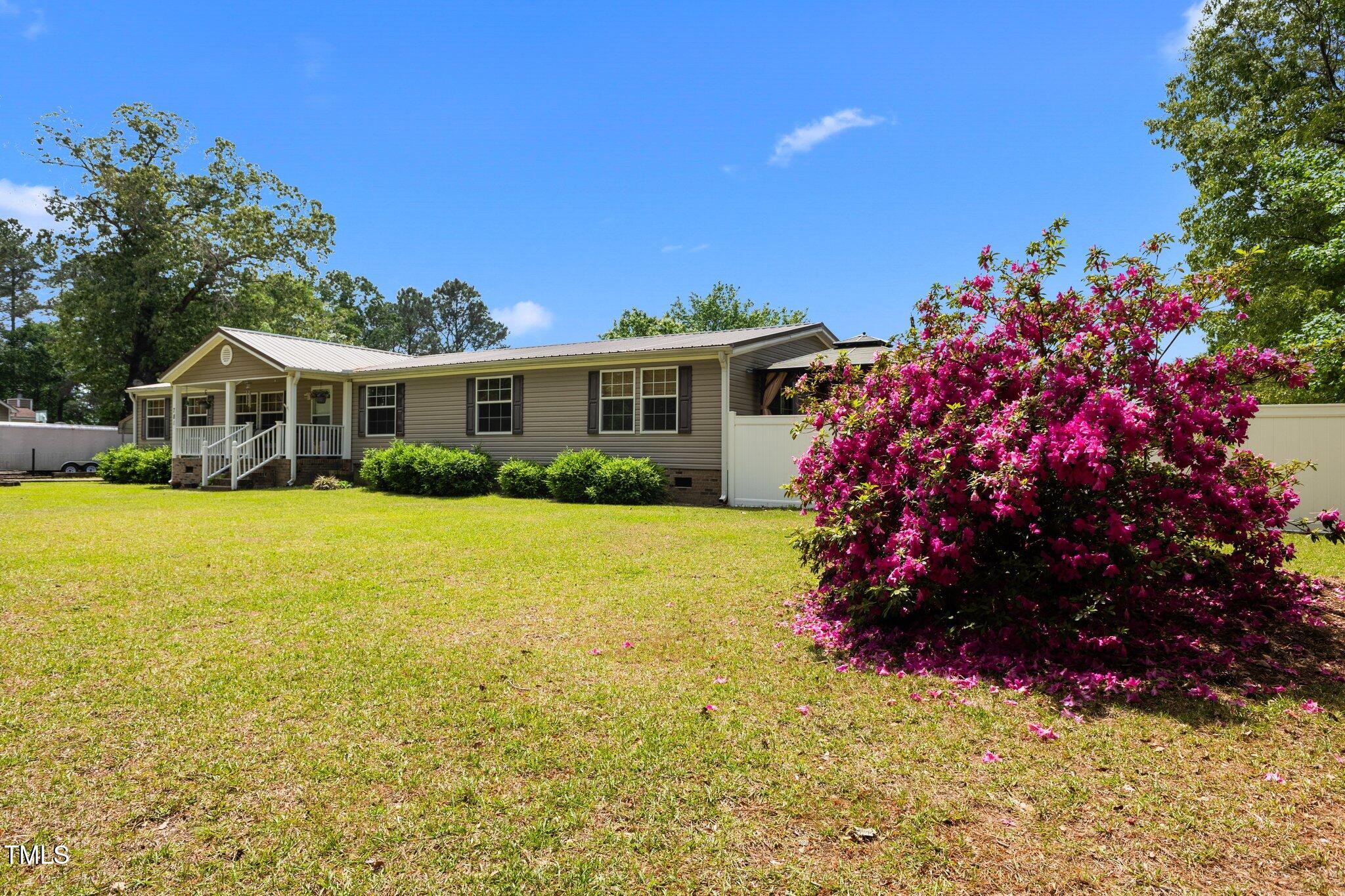 781 Byrds Pond Road Erwin, NC 28339 - Photo 3 of 50 3-web-or-mls-AZ3A2044