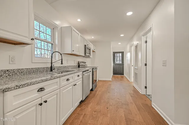 $299,900 | 145 Daniel Lane, Elizabethton, TN 37643