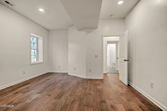 $299,900 | 145 Daniel Lane, Elizabethton, TN 37643