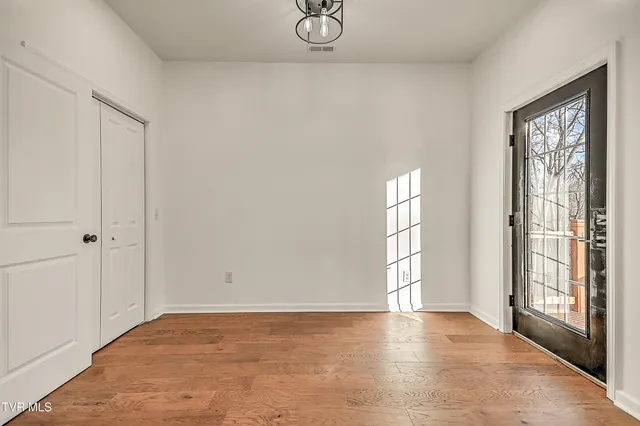 $299,900 | 145 Daniel Lane, Elizabethton, TN 37643