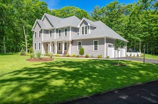 3 Rustic Lane Cumberland, RI 02864 - Photo 2 of 5