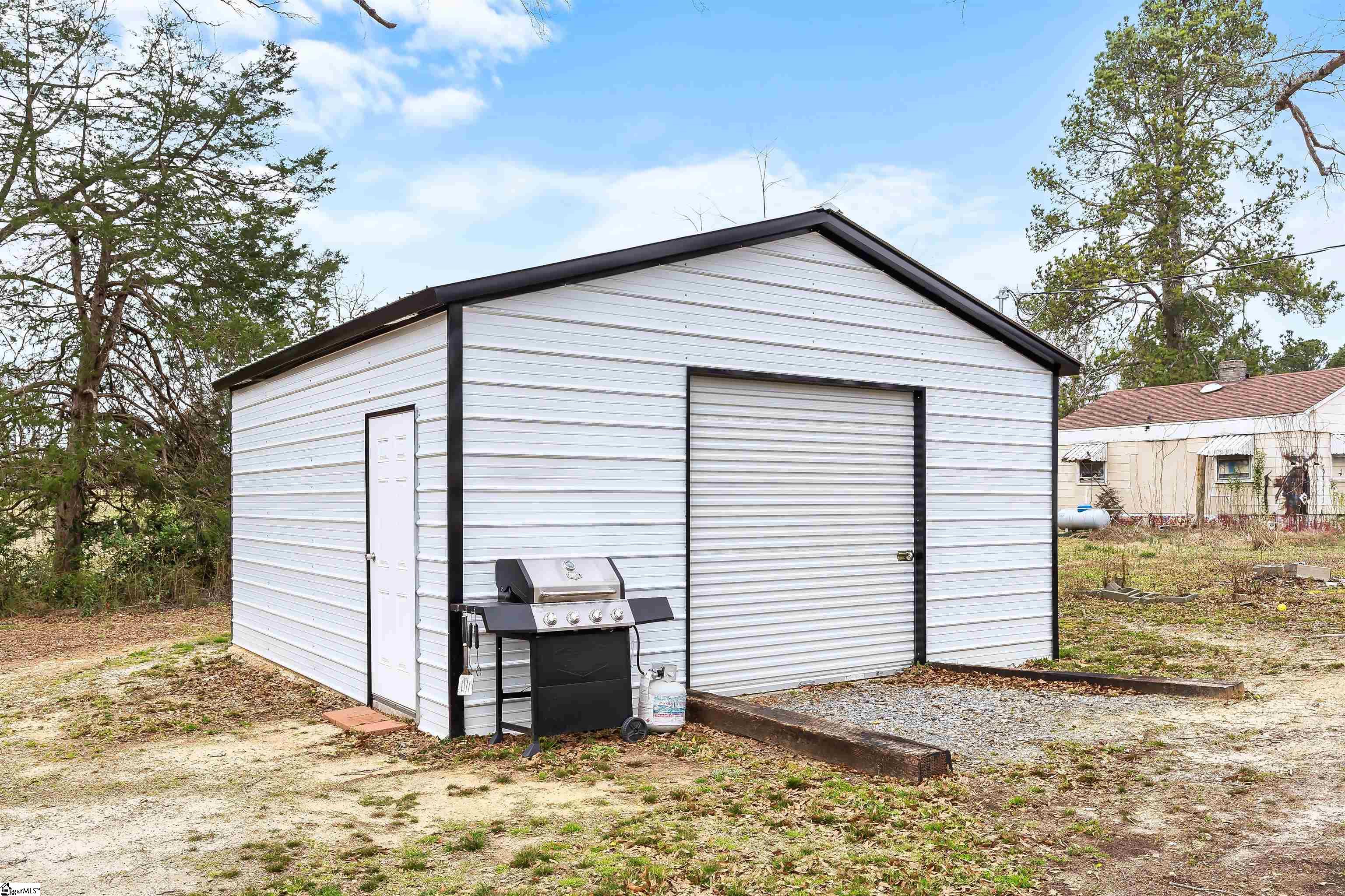 209 Maple Street Union, SC 29379 - Photo 5 of 22