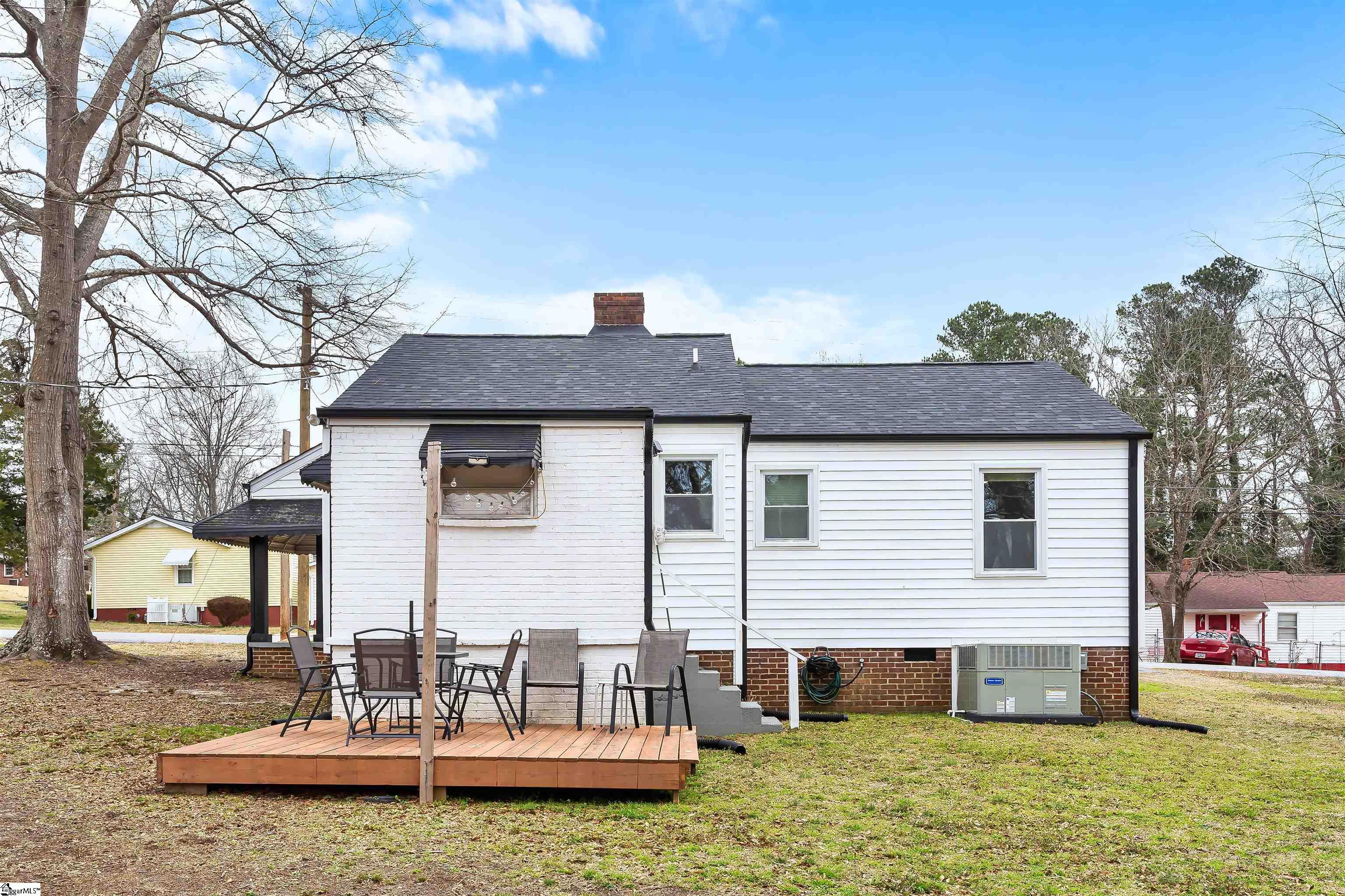 209 Maple Street Union, SC 29379 - Photo 7 of 22