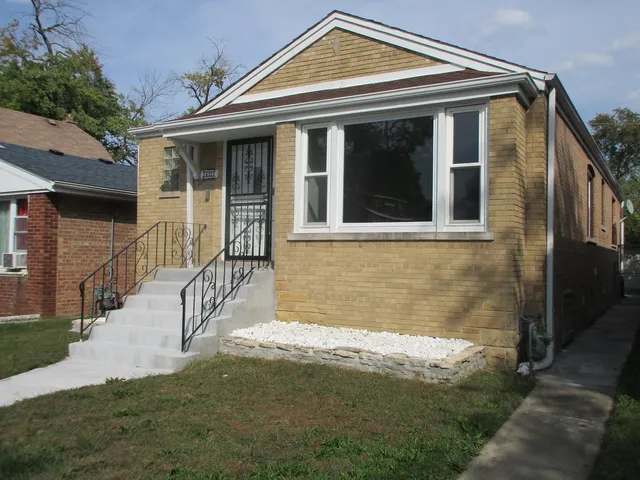 $184,900 | 14311 South Clark Street, Riverdale, IL 60827