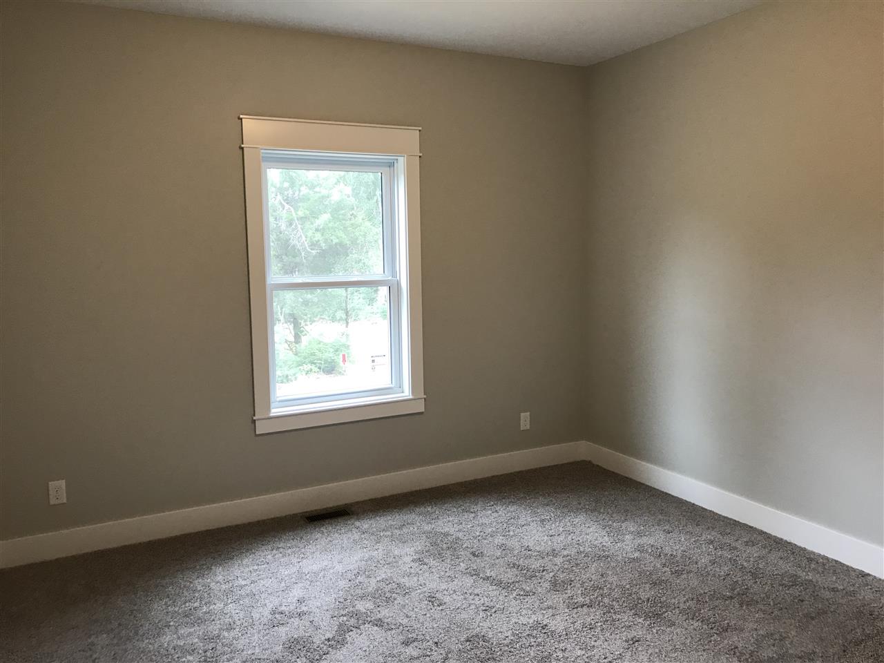 10907 Thiel Road Traverse City, MI 49685 - Photo 16 of 24 1848077-15.JPG