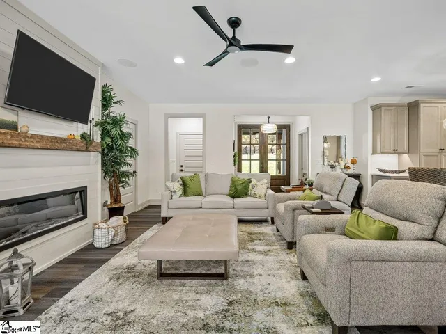 $949,900 | 2355 Mays Bridge Road, Greer, SC 29651