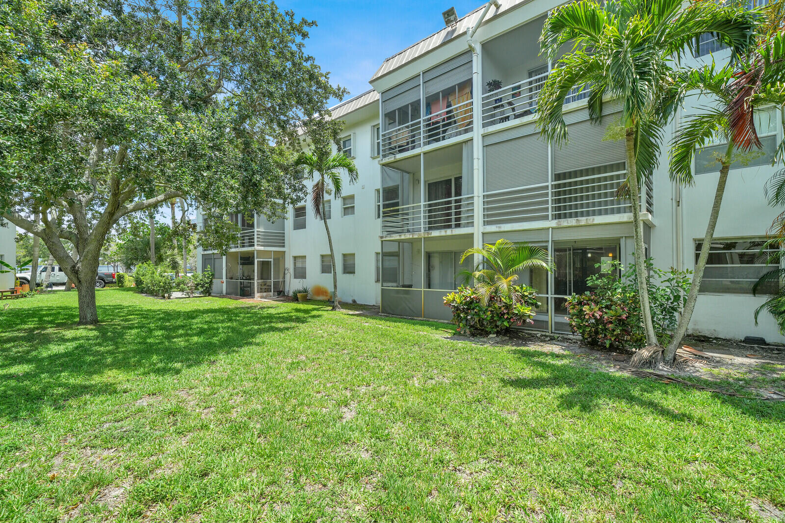 5501 Northwest 2nd Avenue, Unit 111 Boca Raton, FL 33487 - Photo 22 of 23 22_Image_22_mls
