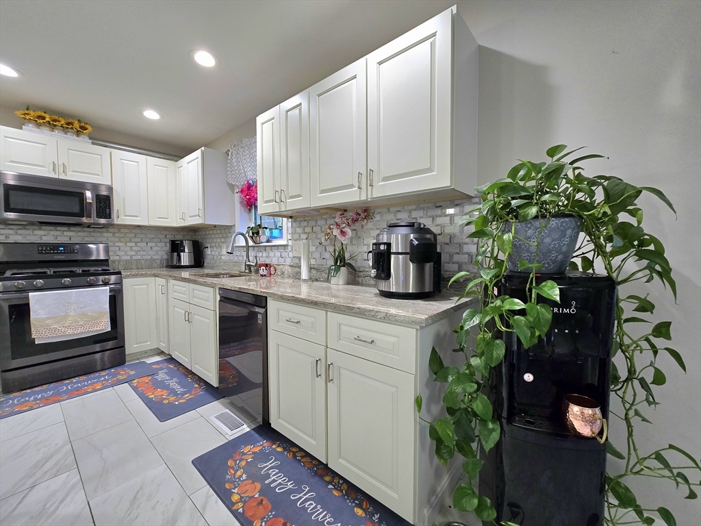 457 Granite Street Worcester, MA 01607 - Photo 2 of 42