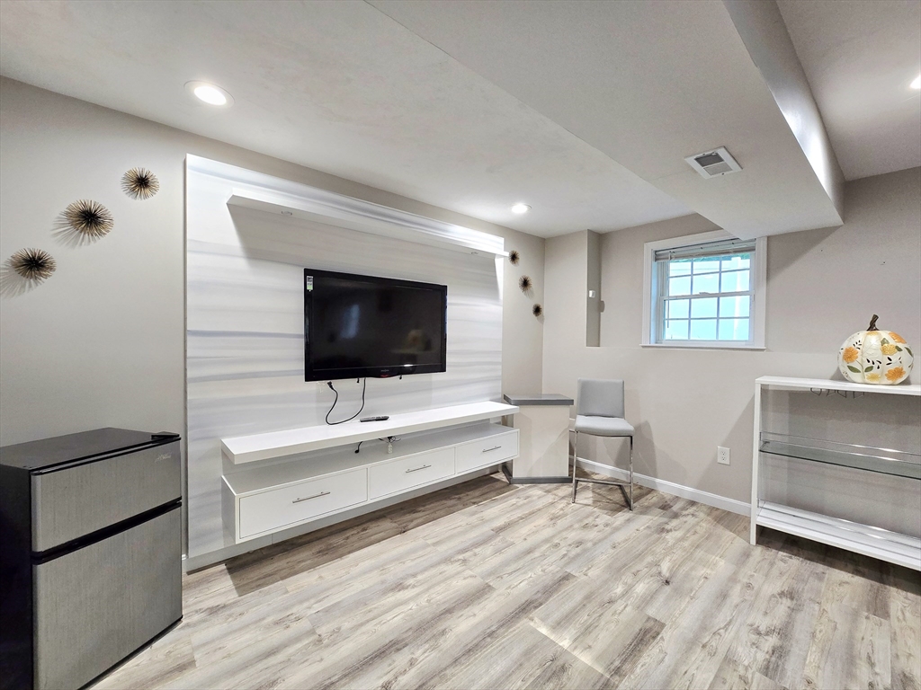 457 Granite Street Worcester, MA 01607 - Photo 25 of 42