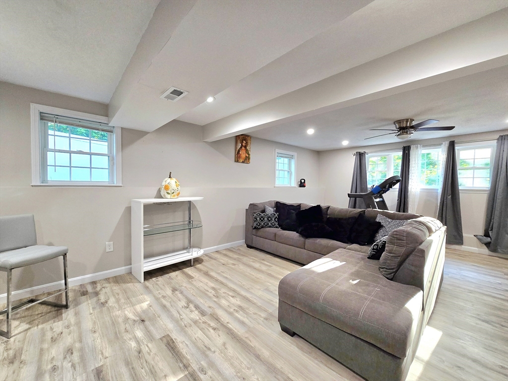457 Granite Street Worcester, MA 01607 - Photo 26 of 42
