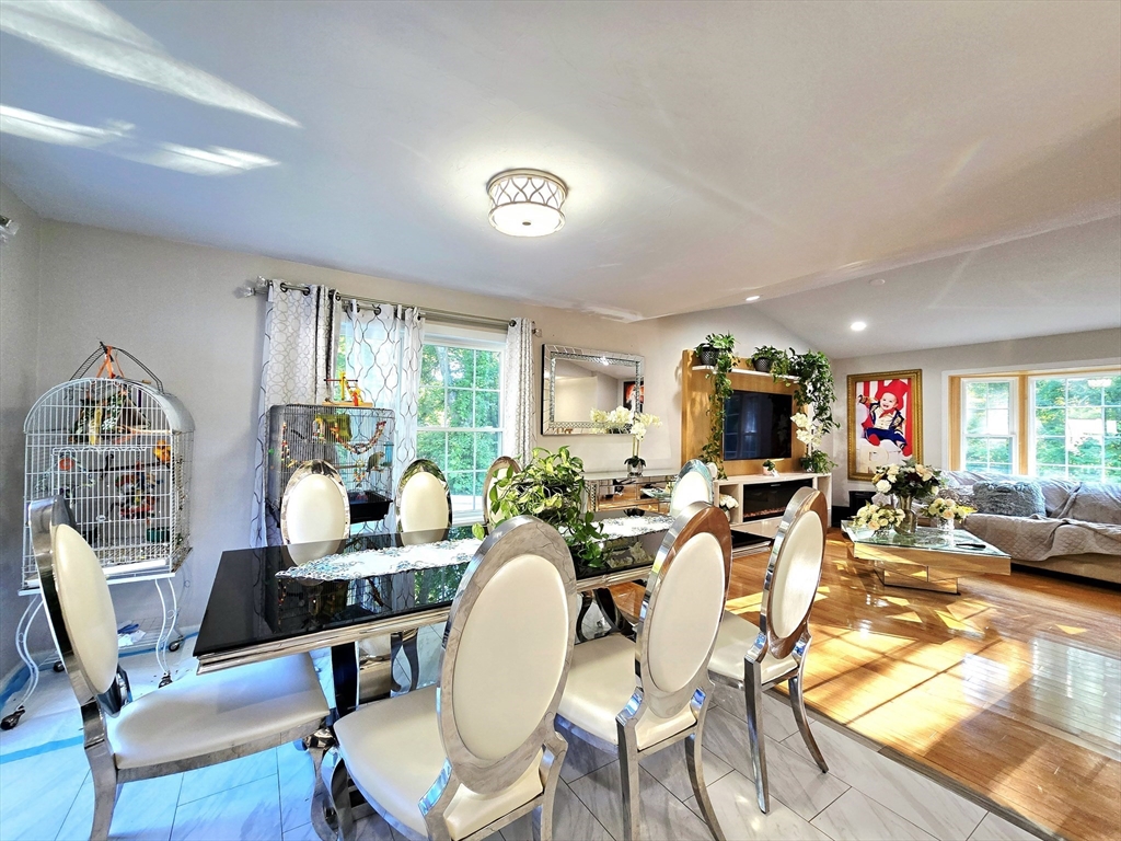 457 Granite Street Worcester, MA 01607 - Photo 7 of 42