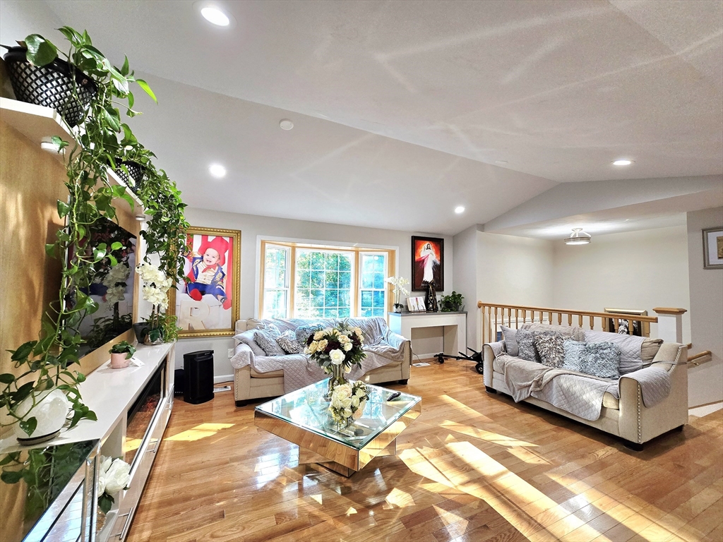 457 Granite Street Worcester, MA 01607 - Photo 10 of 42