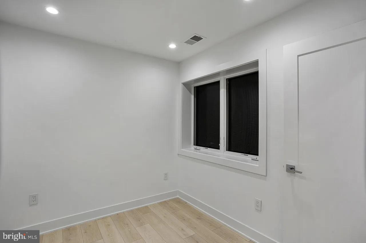 4 R Street Northwest, Unit 4 Washington, DC 20001 - Photo 35 of 38