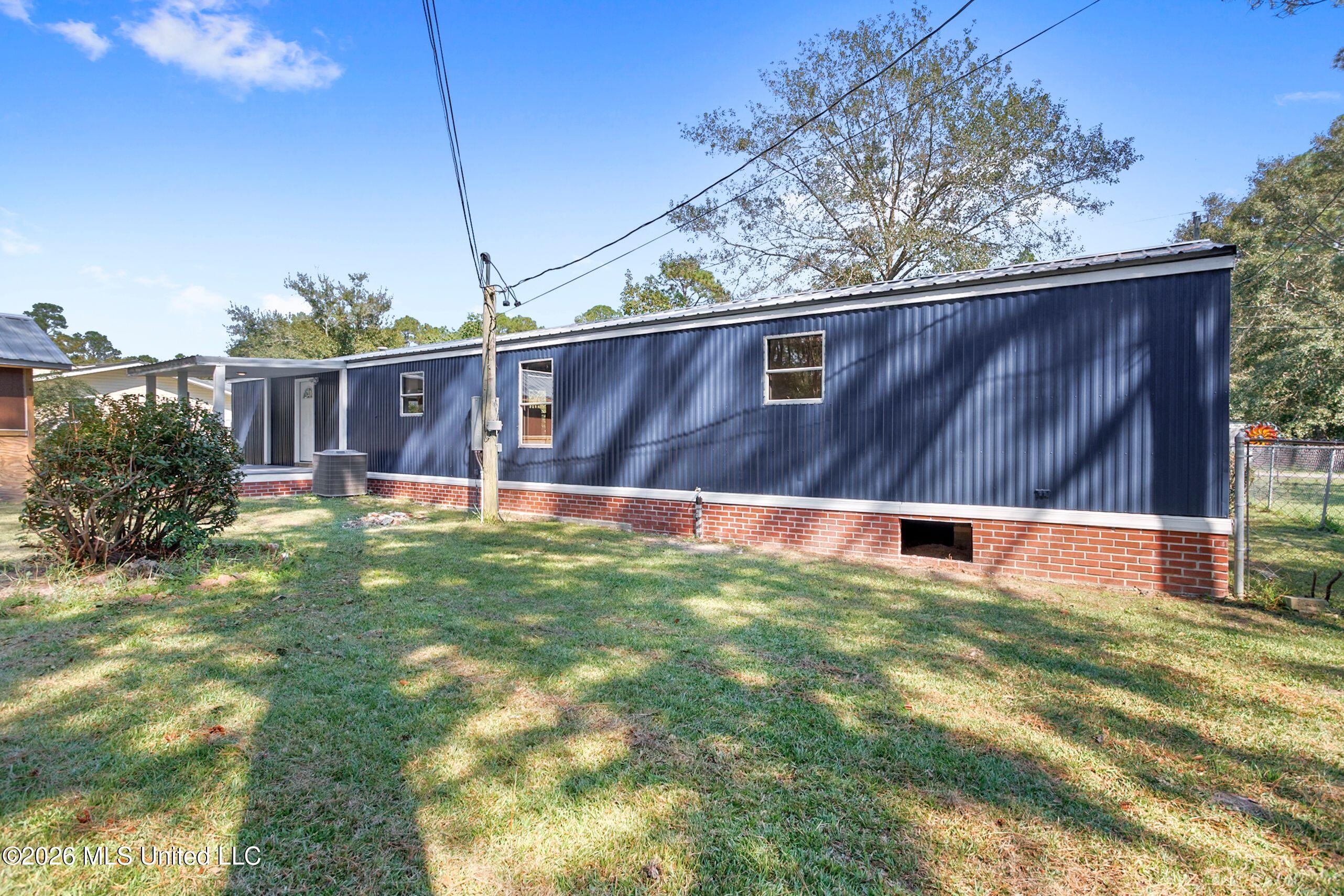 12351 Salisbury Road Gulfport, MS 39503 - Photo 23 of 29 23-Exterior Back