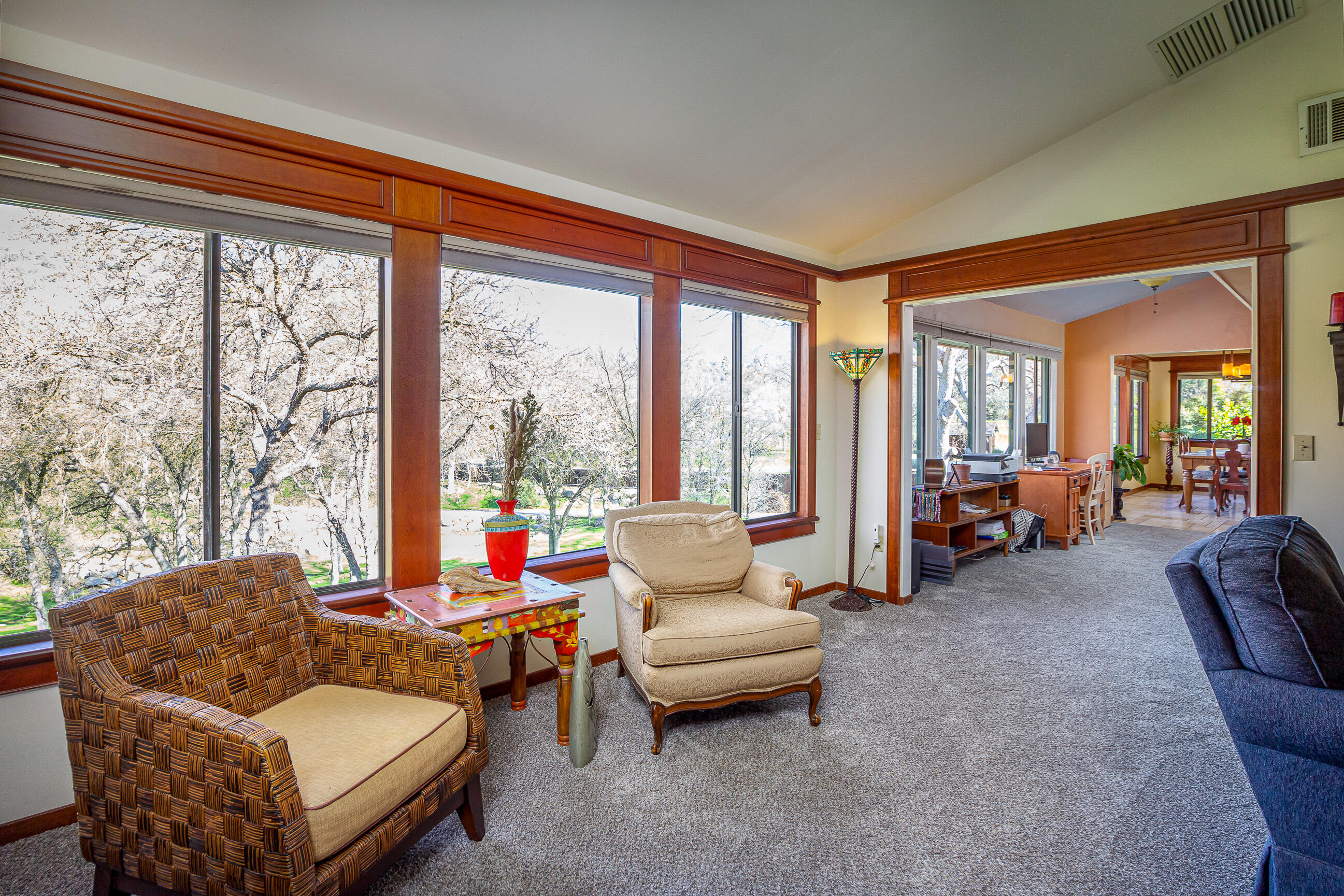 43355 Sierra Drive, Unit B Three Rivers, CA 93271 - Photo 24 of 61 main floor living room