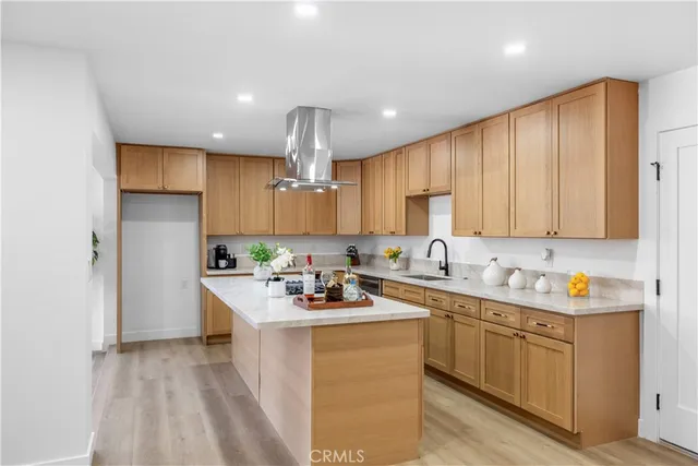 $1,165,000 | 2029 West Flora Street, Santa Ana, CA 92704