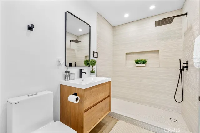 $1,165,000 | 2029 West Flora Street, Santa Ana, CA 92704