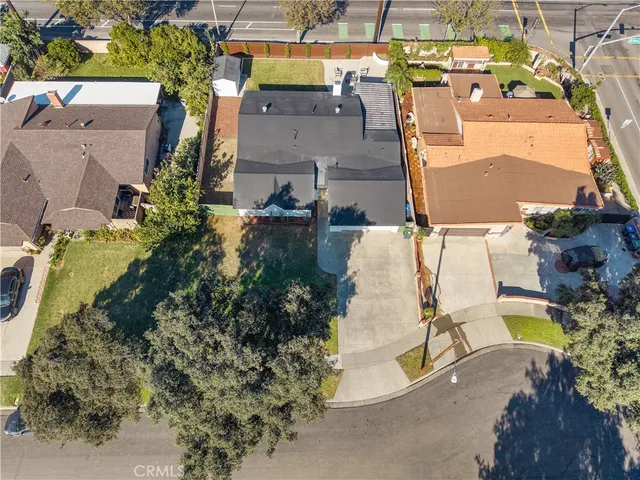 $1,165,000 | 2029 West Flora Street, Santa Ana, CA 92704