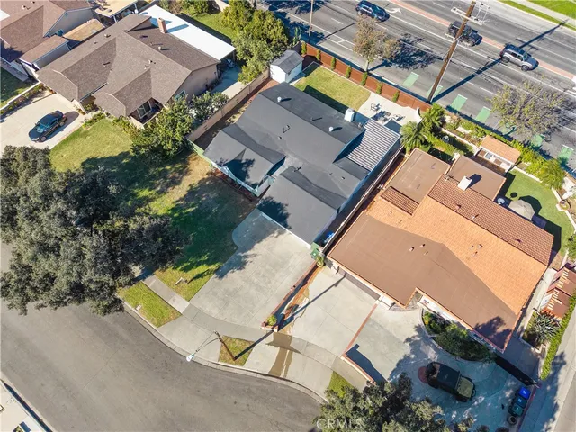 $1,165,000 | 2029 West Flora Street, Santa Ana, CA 92704