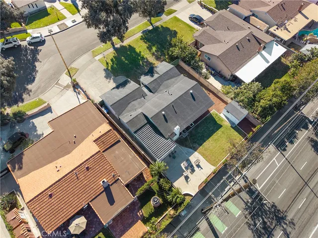 $1,165,000 | 2029 West Flora Street, Santa Ana, CA 92704