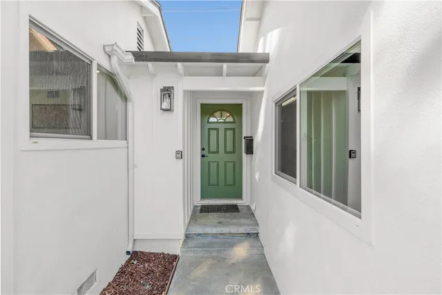 $1,165,000 | 2029 West Flora Street, Santa Ana, CA 92704