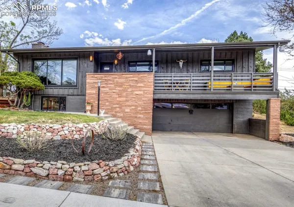 $669,900 | 609 Pioneer Lane, Colorado Springs, CO 80904