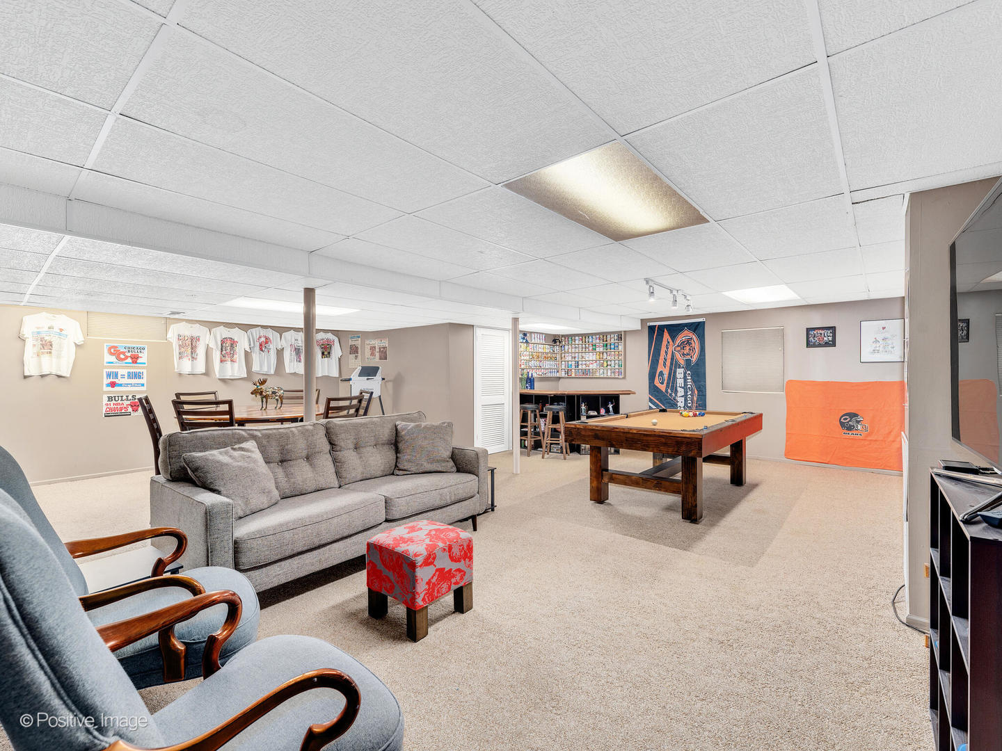 1720 East Bailey Road Naperville, IL 60565 - Photo 22 of 31 a living room with furniture and a table
