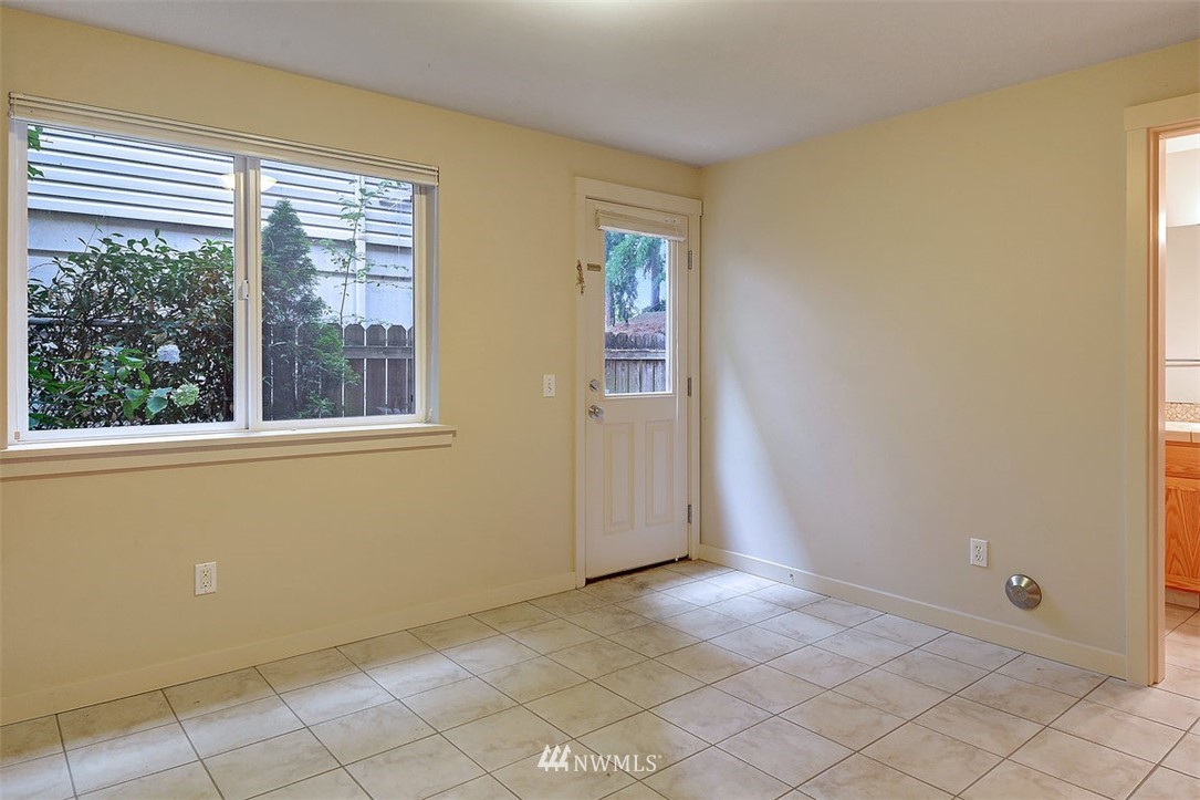 308 North 133rd Street Seattle, WA 98133 - Photo 17 of 18 a view of an empty room with window