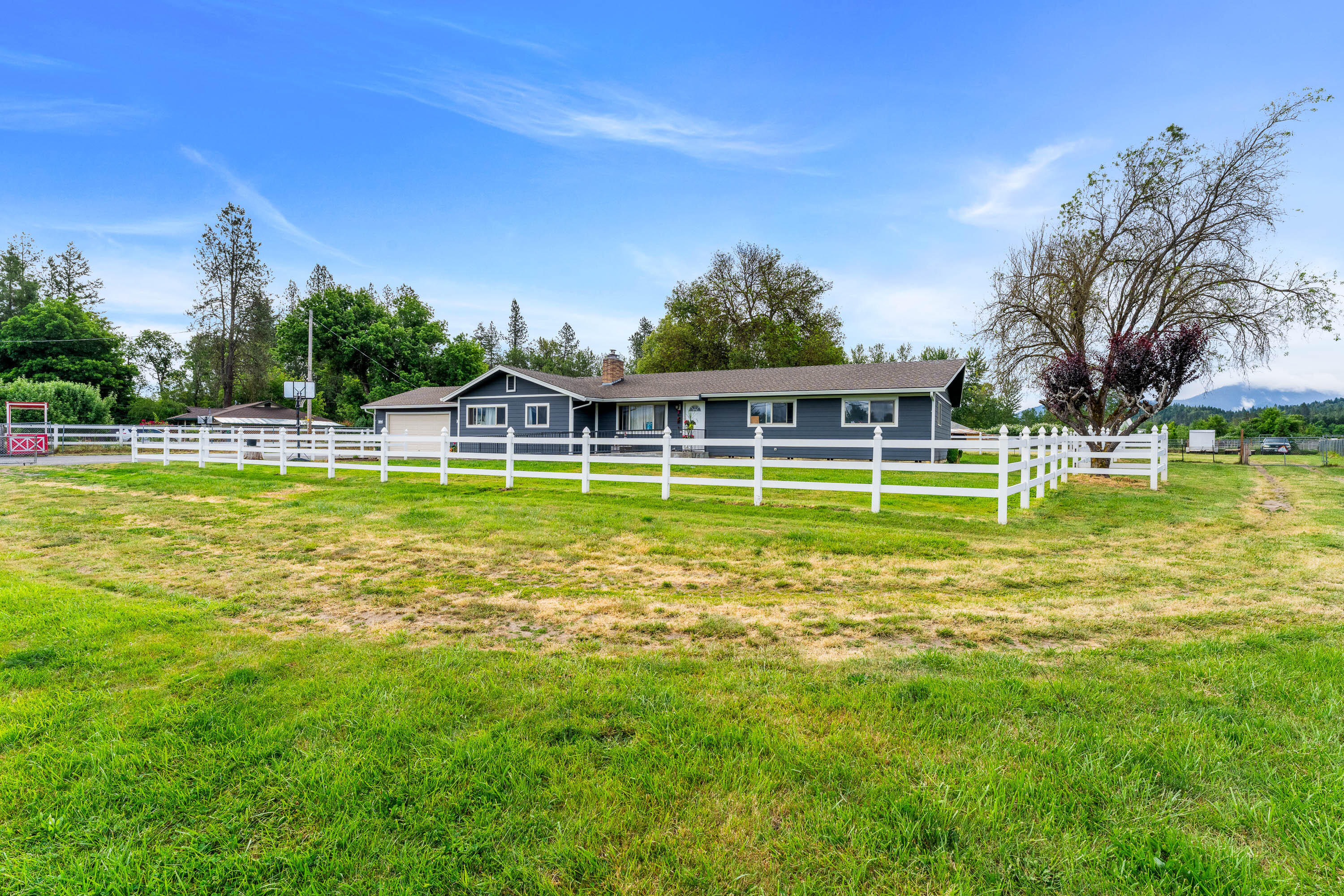 4675 Leonard Road Grants Pass, OR 97527 - Photo 33 of 35