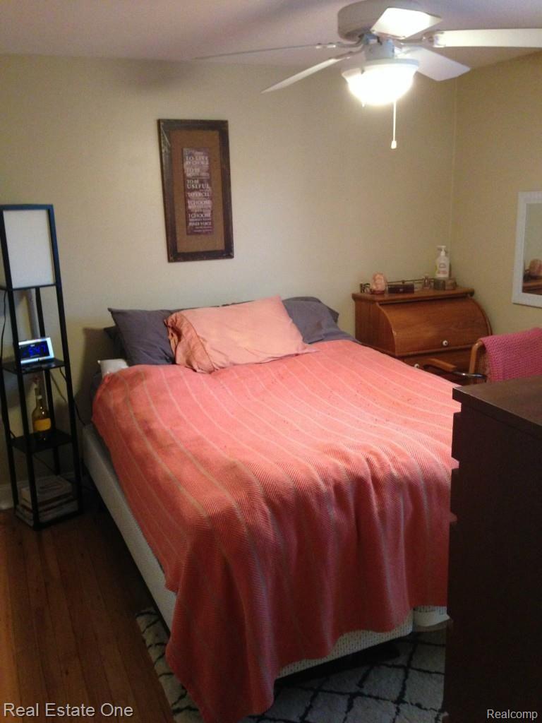 1774 Graefield Road, Unit 27 Birmingham, MI 48009 - Photo 14 of 14 spare bedroom.jpg