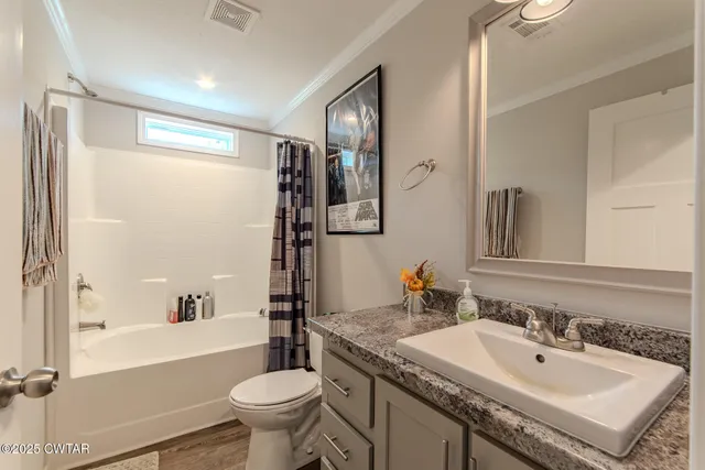 $649,900 | 424 Firetower Road, Camden, TN 38320