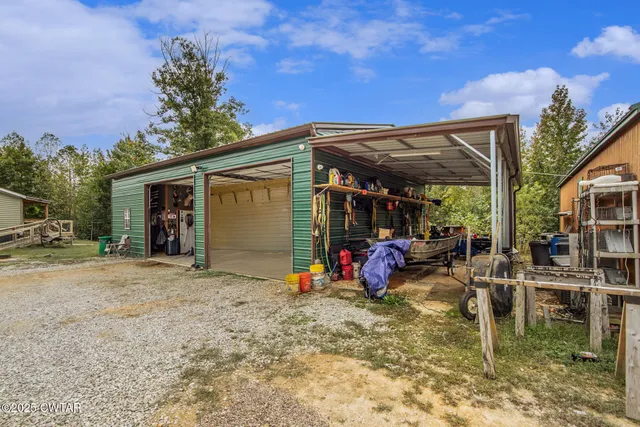 $649,900 | 424 Firetower Road, Camden, TN 38320