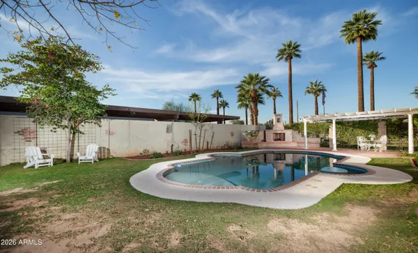 $1,650,000 | 525 West Lynwood Street, Phoenix, AZ 85003