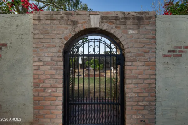 $1,650,000 | 525 West Lynwood Street, Phoenix, AZ 85003