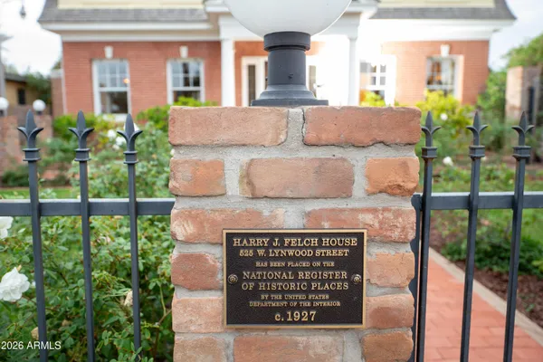 $1,650,000 | 525 West Lynwood Street, Phoenix, AZ 85003