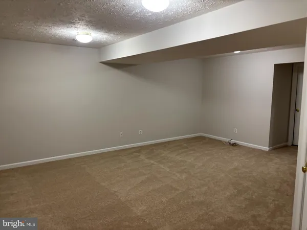 $2,600 | 156 Foxview Drive, Glen Burnie, MD 21061