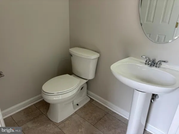 $2,600 | 156 Foxview Drive, Glen Burnie, MD 21061